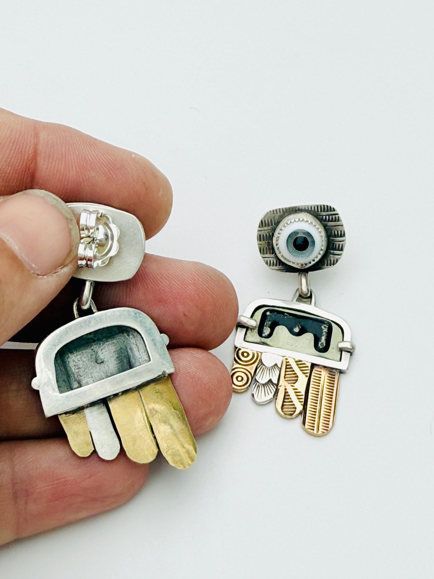 Eyes and wings earrings