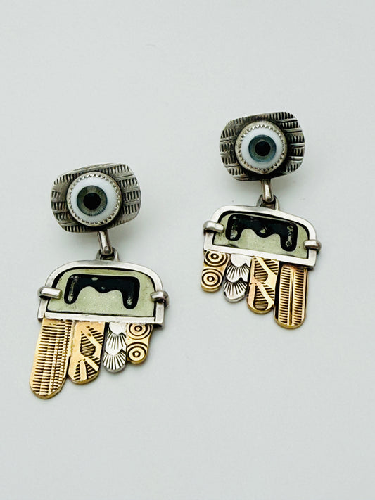 Eyes and wings earrings