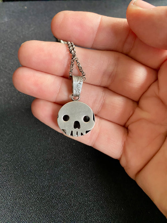 Skull shadowbox necklace