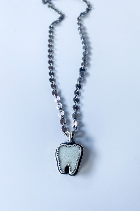 Toothy necklace
